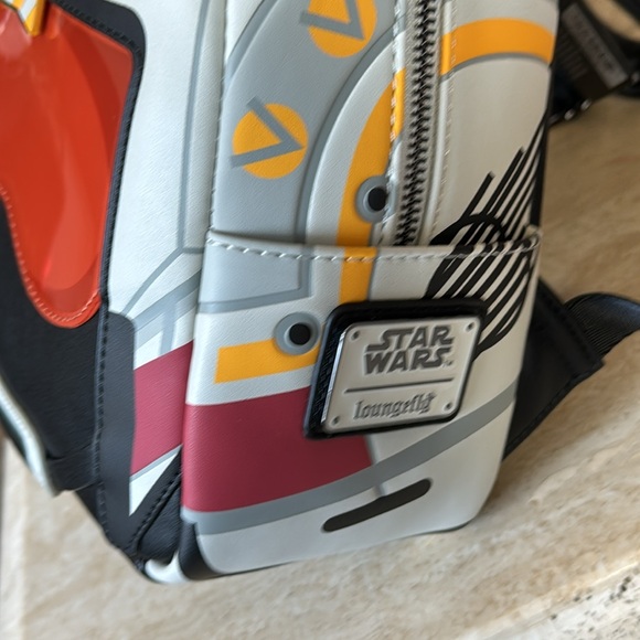 Rare Star Wars X-Wing Luke Skywalker Rebel Alliance Loungefly backpack NWT - Picture 3 of 12